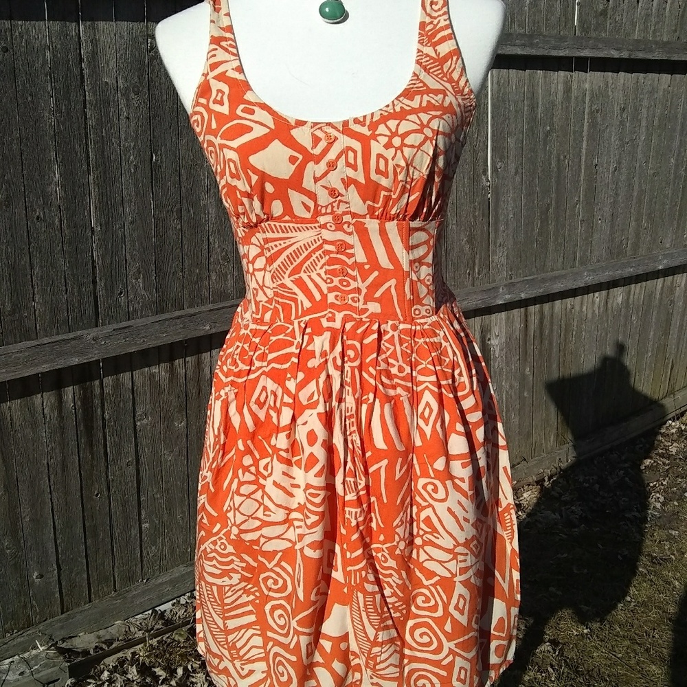 Beautiful vibrant dress💕